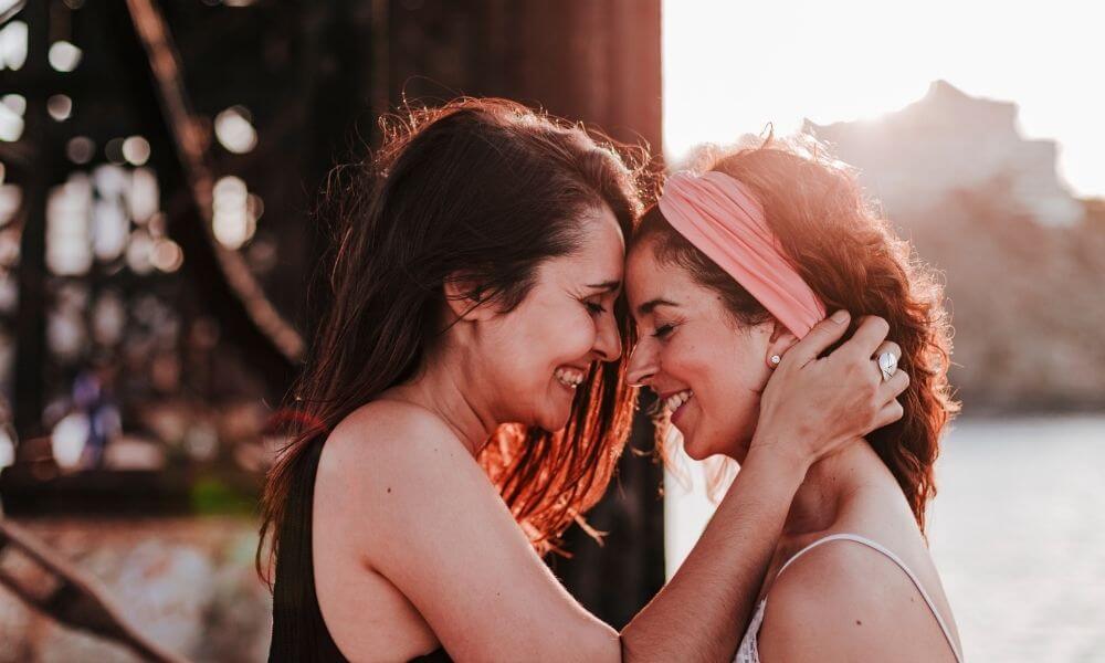 The best tips for your success in online dating for single lesbian women